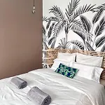 Apartment Urban Oasis Paris